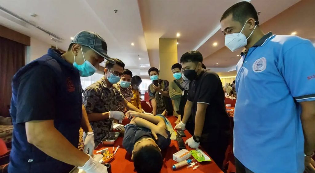 Makassar Home Care dan Khitan Lem Nusantara Bikin Pelatihan dan Sunatan Massal Makassar Home Care dan Khitan Lem Nusantara Bikin Pelatihan dan Sunatan Massal